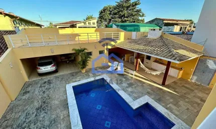 Sobrado à Venda com 02 suítes, 01 cozinha, 03 banheiros, sacada, no bairro Jardim Primavera em Cara