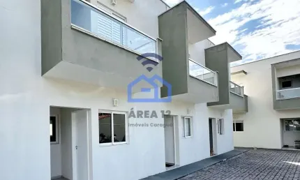 Casa com 02 suítes e uma vaga de garagem em Condomínio à Venda, a apenas 300 metros da Praia das Pa
