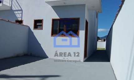 Sobrado à Venda no bairro do Morro do Algodão em Caraguatatuba, SP - 78m² com 02 suítes espaçosas,