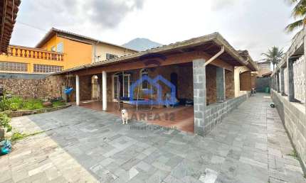 Casa à venda com edícula no Cidade Jardim, com 3 dormitórios na casa principal, excelente localizaç
