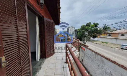 Sobrado em condomínio à venda no bairro da Martim de Sá em Caraguatatuba, SP - Venha viver pertinho