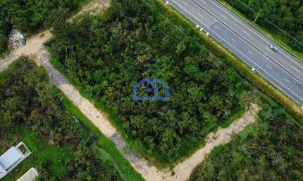 Área ampla de 1225m² à venda no bairro Jardim das Gaivotas em Caraguatatuba, SP - Oportunidade únic