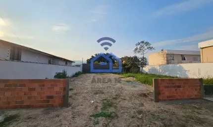 Terreno à venda no bairro Pontal de Santa Marina em Caraguatatuba, SP - com 360m² (12x30), ótima op