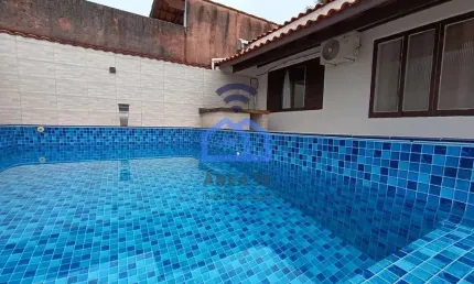 Maravilhosa casa com edícula à venda no bairro Porto Novo em Caraguatatuba, SP - Oportunidade imper