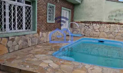 Oportunidade Casa com piscina à Venda no bairro da Praia das Palmeiras em Caraguatatuba, SP