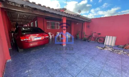 Casa com edícula à venda no bairro Jardim das Gaivotas em Caraguatatuba, SP