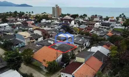 Casa térrea à venda localizada a apenas 200m da praia capricórnio i em caraguatatuba, sp