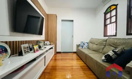 Casa com 4 dormitórios à venda, 218 m² por R$ 850.000,00 - Santa Amélia - Belo Horizonte/MG