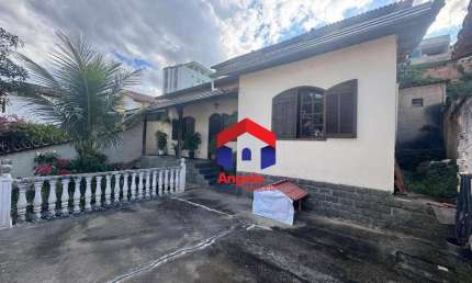 Casa com 5 quartos à venda, 250 m² por R$ 800.000 - Santa Mônica - Belo Horizonte/MG