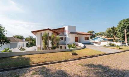 CONDOMÍNIO VILLAGE SCORPIOS II, CAJAMAR , MARAVILHOSA CASA TRÍPLEX   EM MEIO A TOTAL NATUREZA