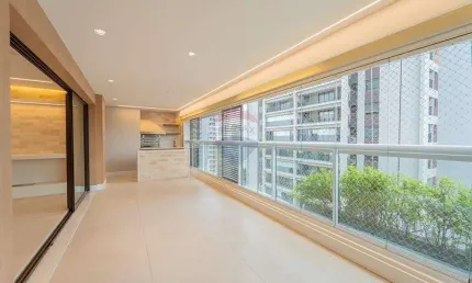Apartamento no Brooklin  - 139m²,  3 suítes, 2 vagas, depósito e lazer!