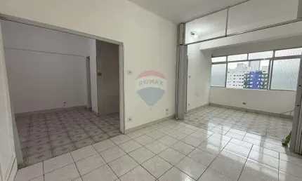 Apartamento de 40m² Localizado Próximo a Praia, Estação VLT e Região Central de São Vicente - SP