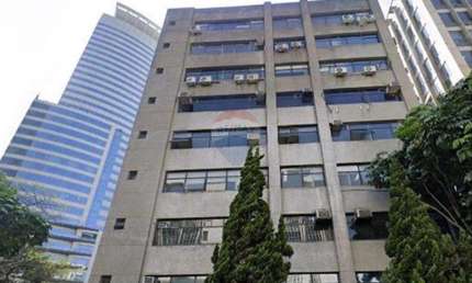 Sala Comercial na Vila Olímpia – 76,5 m², Andar Alto e 2 Vagas!