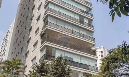 Apartamento Alto Padrão, Rua Afonso de Freitas, 669, ap 41 - 222 m² úteis e 3 Vagas