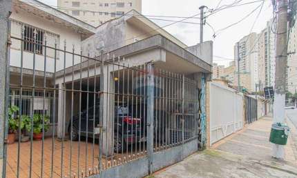 Sobrado à Venda – Ótima Localização e Preço Reduzido na Rua Guilherme Bebiano Martins