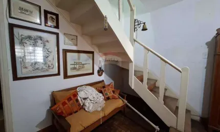 SOBRADO COM 2 DORMS SENDO 1 SUITE 1 VAGA E EDICULA NOS FUNDOS