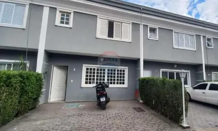 BELO SOBRADO COM 3 DORMS, 1 SUITE, CHURRASQUEIRA E 2 VAGAS