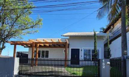 Casa com 3 quartos à venda no Nova Brasília, Joinville 
