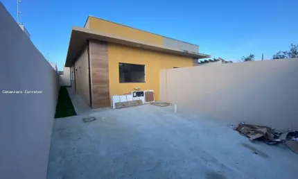 Casa para Venda em Caraguatatuba, Golfinhos, 2 dormitórios, 1 suíte, 2 banheiros, 2 vagas