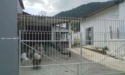 Sobrado para Venda em Caraguatatuba, Centro, 3 dormitórios, 1 suíte, 3 banheiros, 8 vagas
