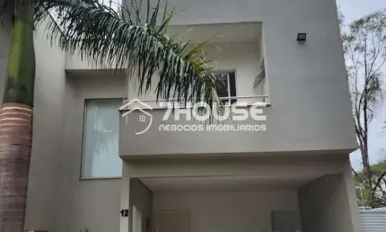 Casa de alto padrão em condomínio no Morumbi, Paulínia-SP: 3 quartos, 2 suites, 2 vagas, 190m² de área.