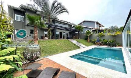 Casa Linda,moderna, maravilhosa 4 suítes, área gourmet completa