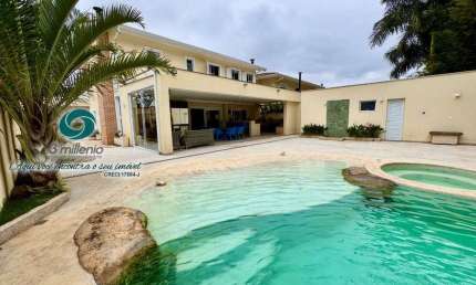 Casa Linda a venda Orvalho Granja Viana - 3 suítes, piscina