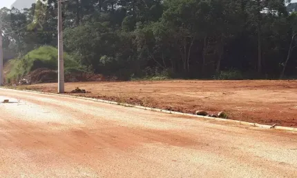 Barracão Industrial Eucaliptos FRG - 600m², área útil 2668m² Cond Industrial San Lorenzo
