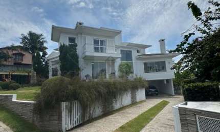 Casa à venda em São José, Bosque das Mansões, com 3 suítes, com 350 m²