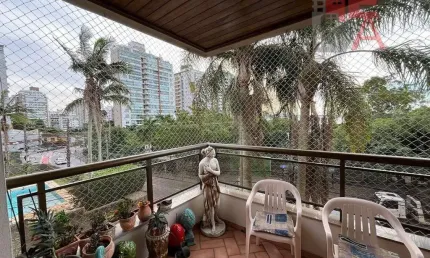 Apartamento à venda no bairro Agronômica - Florianópolis/SC