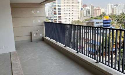 Apartamento para locação de 3 dormitórios, 145 m²,  3 banheiros e 2 vagas no Itaim