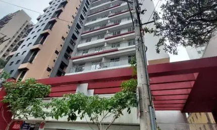 Sala comercial, pinheiros e 2 (duas) vagas de garagem rotativas.