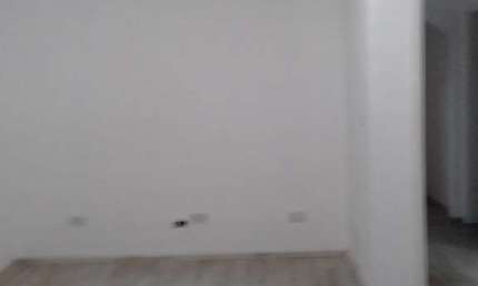 Sobrado para locação em Santana, 250m², 3 dormitórios (1 suíte) e 10 vagas.