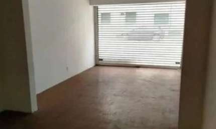 Casa Comercial à venda em Vila Clementino, com uma ótima localização