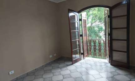 Casa com 3 quartos para alugar na Rua Guaraja, --, Vila Mazzei, São Paulo