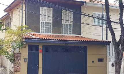Casa com 4 quartos sendo 2 suites e 4 vagas de garagem  no Jardim Sáo Paulo para compra ,.