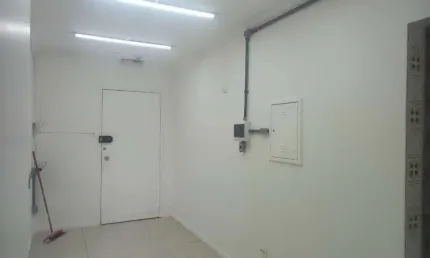 Sala comercial para locação na Republica, 148m², com 3 banheiros