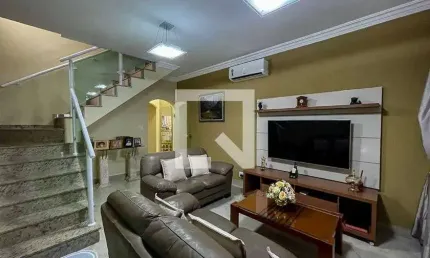 Casa com 3 quartos à venda na Rua Frei Gaspar de Deus, --, Vila Amália, São Paulo
