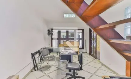 Casa à Venda - Cidade São Francisco , 2 Quartos,  150 m2
