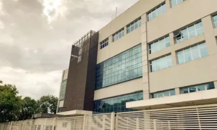 Galpão comercial na barra funda para locação, com 5.198m² e 7m de pé direito