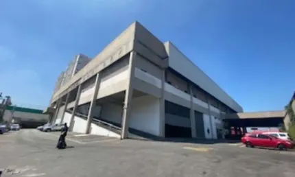 Santo Amaro - Galpão Comercial para locação de 12.158 m² com 187 vagas.