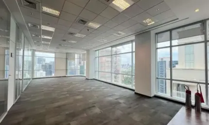 Sala comercial para alugar na Rua dos Pinheiros, --, Pinheiros, São Paulo