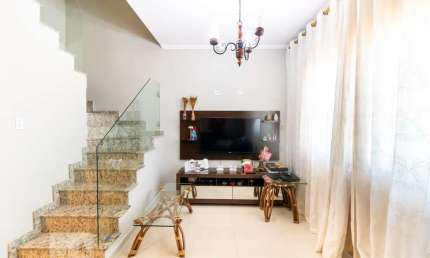 Casa em condomínio fechado com 3 quartos à venda na Rua Candeeiro, --, Vila Mazzei, São Paulo