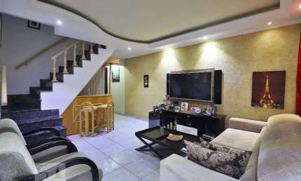 Casa com 4 quartos à venda na Rua Guarulhos, --, Utinga, Santo André