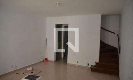 Casa com 2 quartos à venda na Travessa Penedo, --, Centro, Santo André