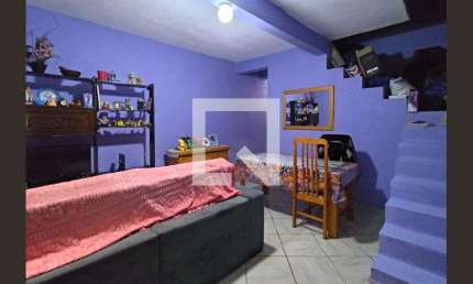 Casa à Venda - Parque Industrial das Oliveiras, 1 Quarto,  250 m2