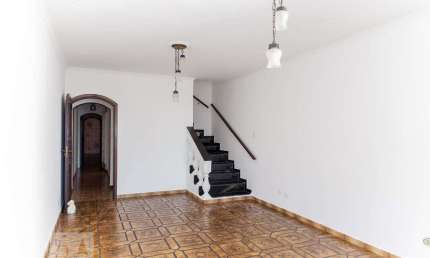 Casa à Venda - Parque Bandeirante, 5 Quartos,  220 m2