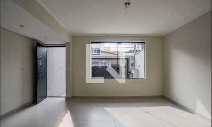 Casa à Venda - Parque Bandeirante, 2 Quartos,  150 m2