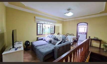 Casa com 5 quartos à venda na Rua Sud Menucci, --, Utinga, Santo André
