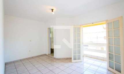 Casa à Venda - Parque Bandeirante, 2 Quartos,  140 m2
